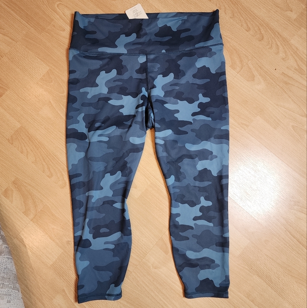 Nwt Fabletics Define Powerhold High-Waisted 7/8 Legging Blue Camo 2x